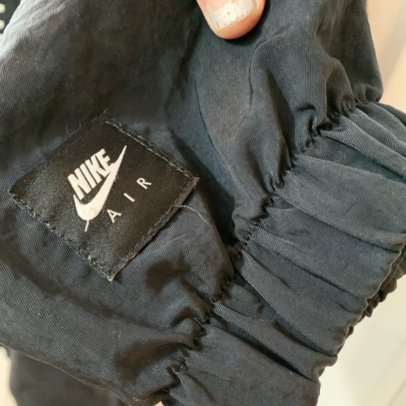 Men’s Nike Air Small 1/4 zip black pullover rain jacket/hooded windbreaker - Picture 5 of 16